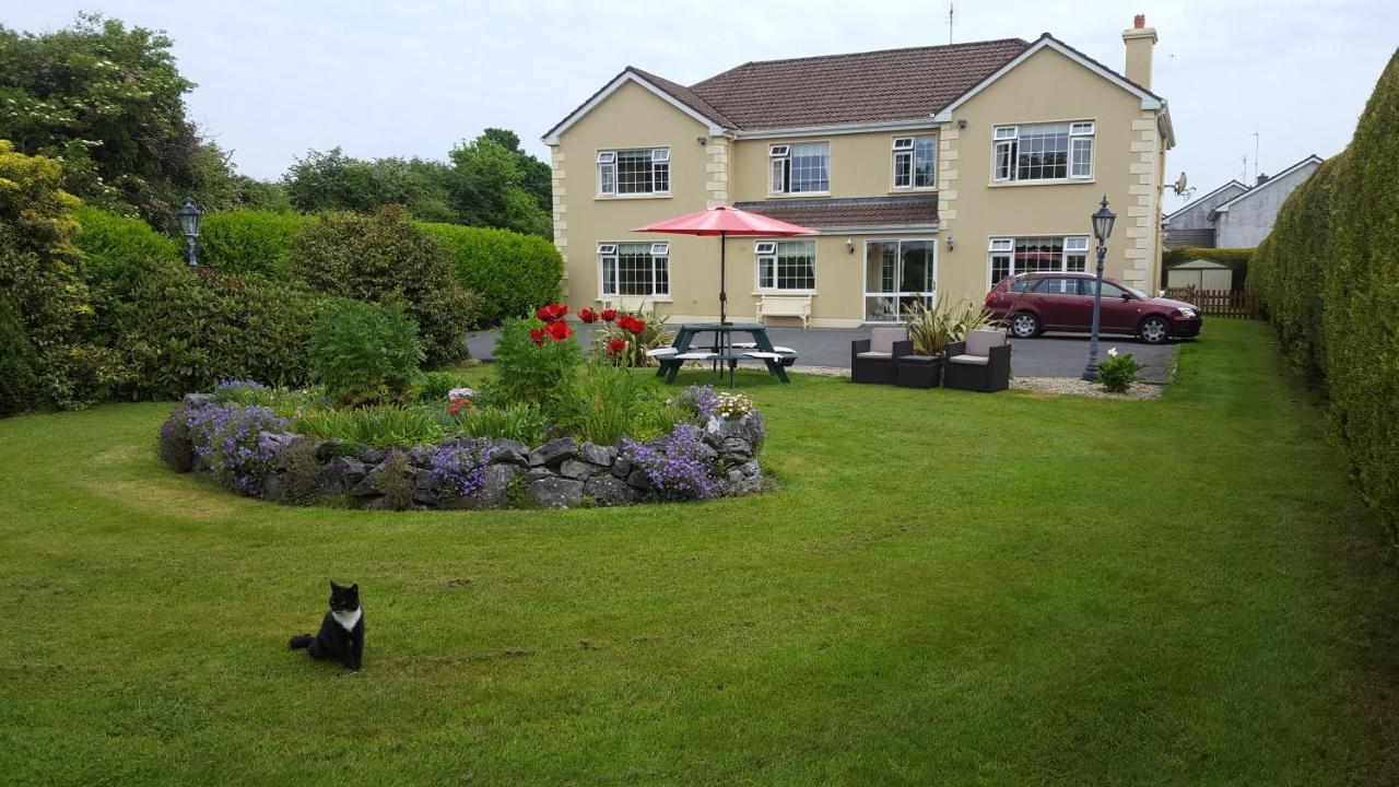 Riverwalk House B&B อูคเทอราร์ด ภายนอก รูปภาพ